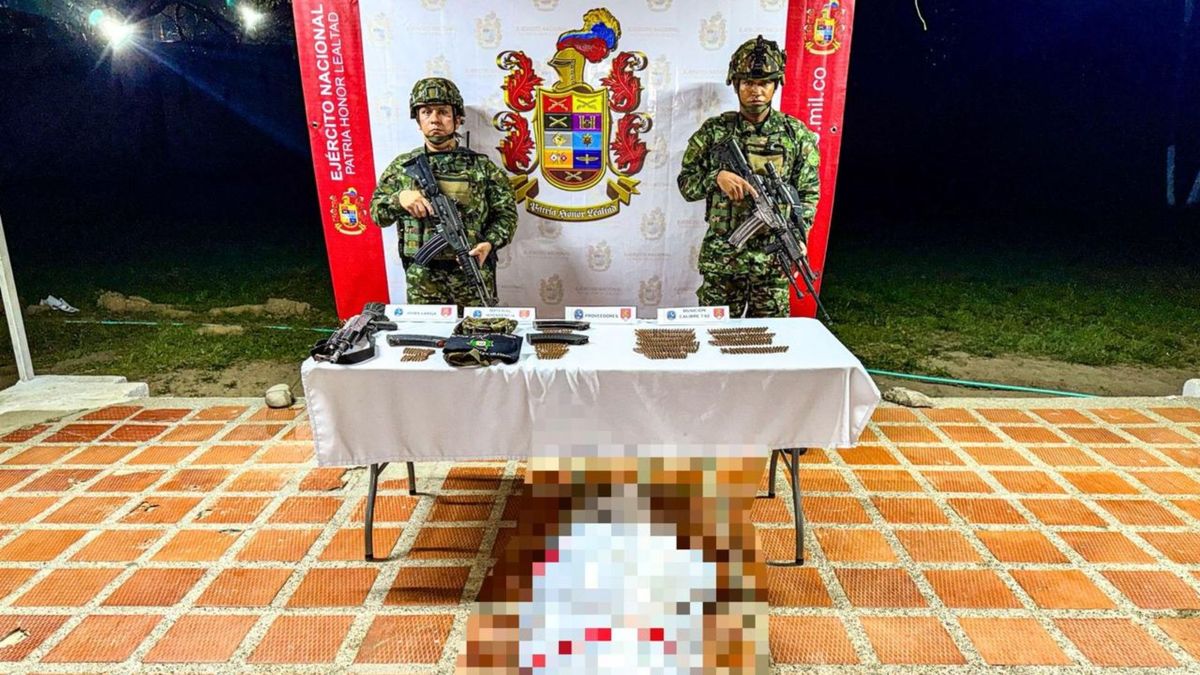 Durante el registro del área, las tropas capturaron a alias ‘Jony Rivera’, quien resultó herido en el intercambio de disparos.