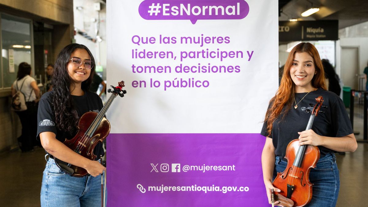 Campaña por las mujeres en el metro de Medellín