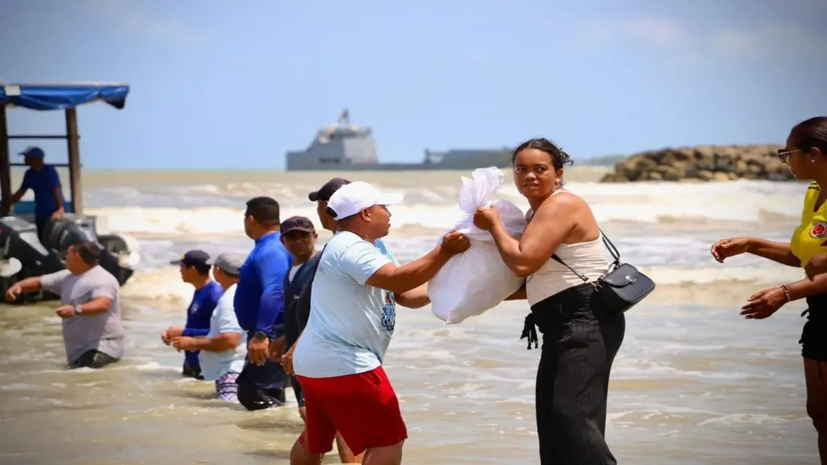 Entregan 20 toneladas de ayudas humanitarias en Arboletes