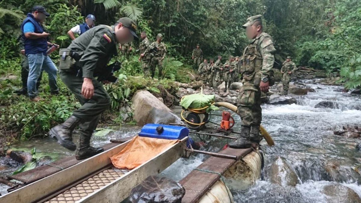 Policía da un duro golpe a la minería ilegal en zona rural de Risaralda