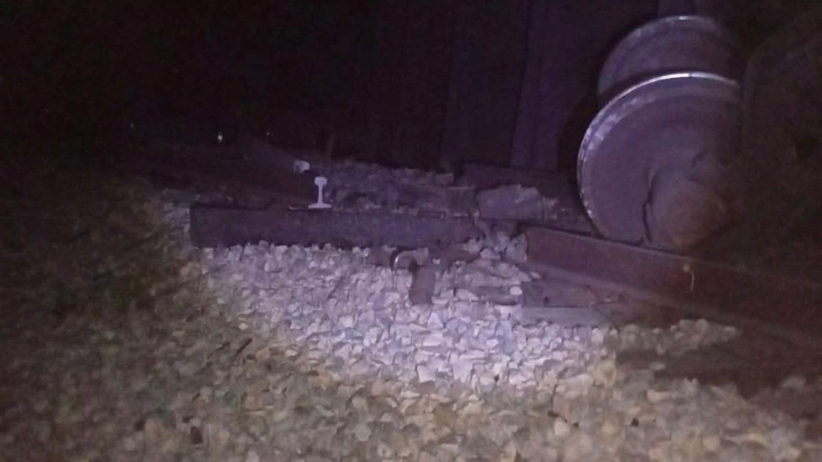 Atentados contra línea férrea de Cerrejón