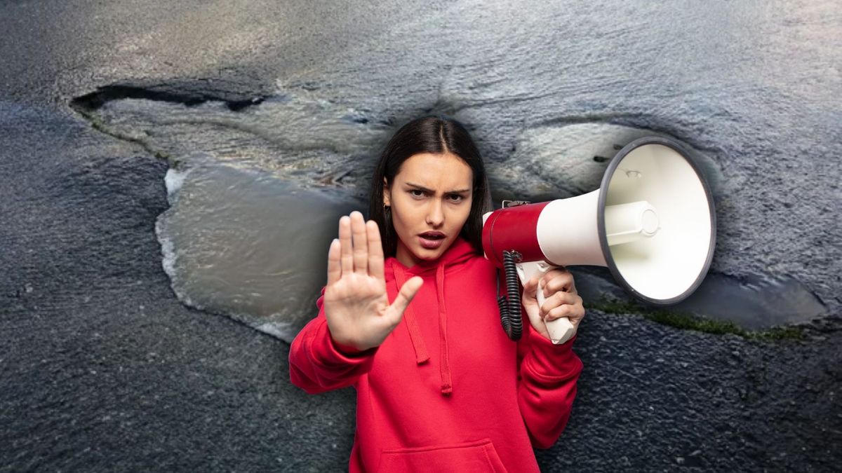 Cómo hacer que arreglen los huecos en su barrio