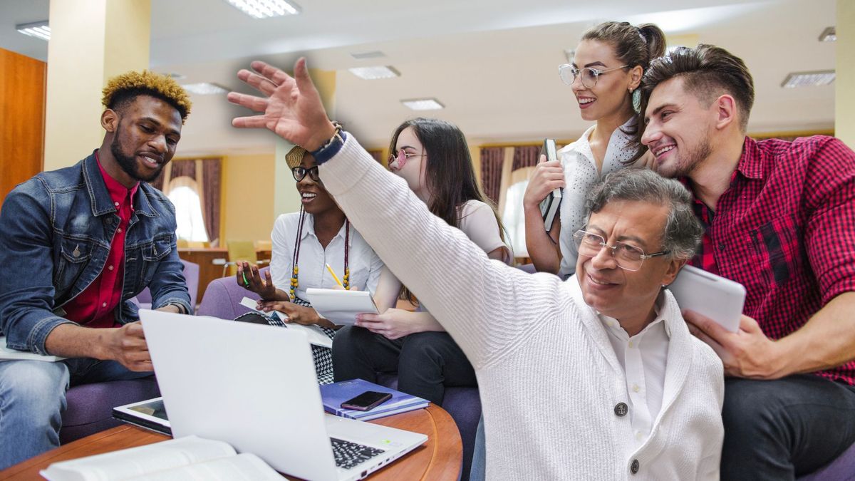 Jóvenes universitarios y Gustavo Petro