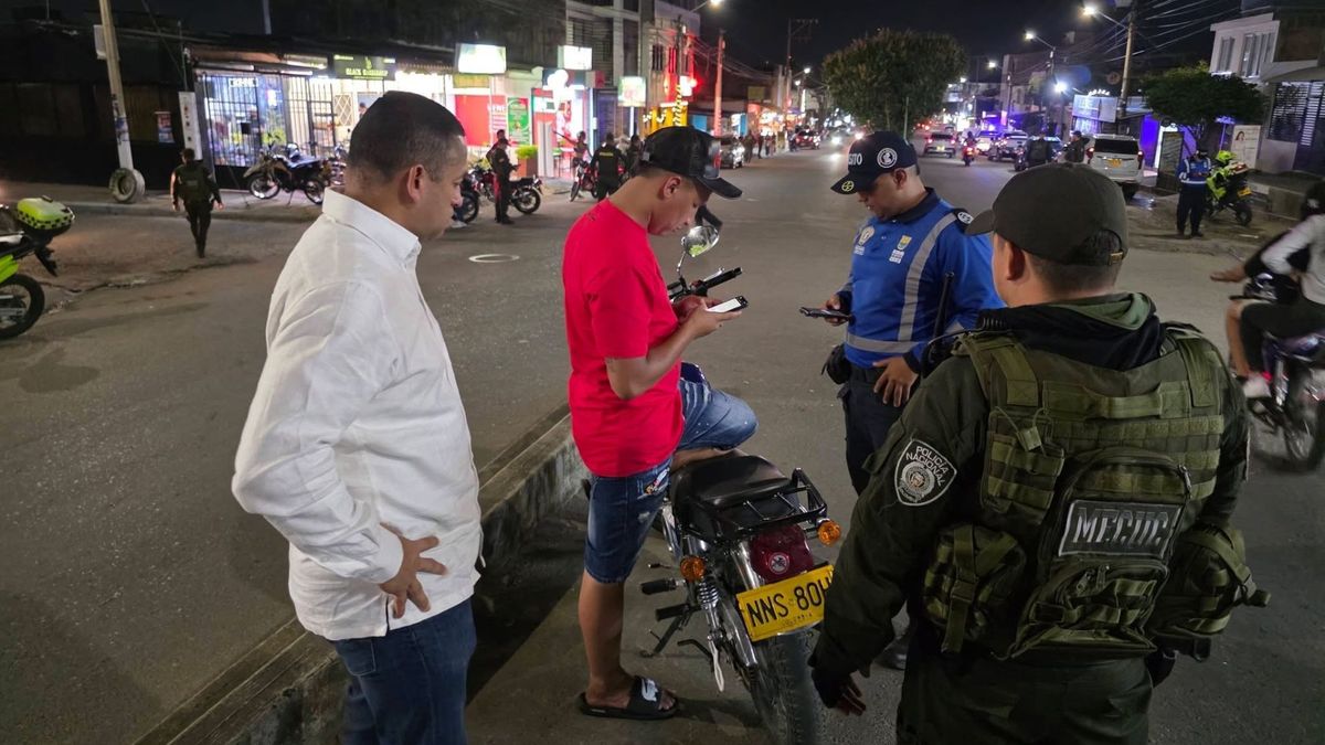 Control de tránsito nocturno en Cúcuta