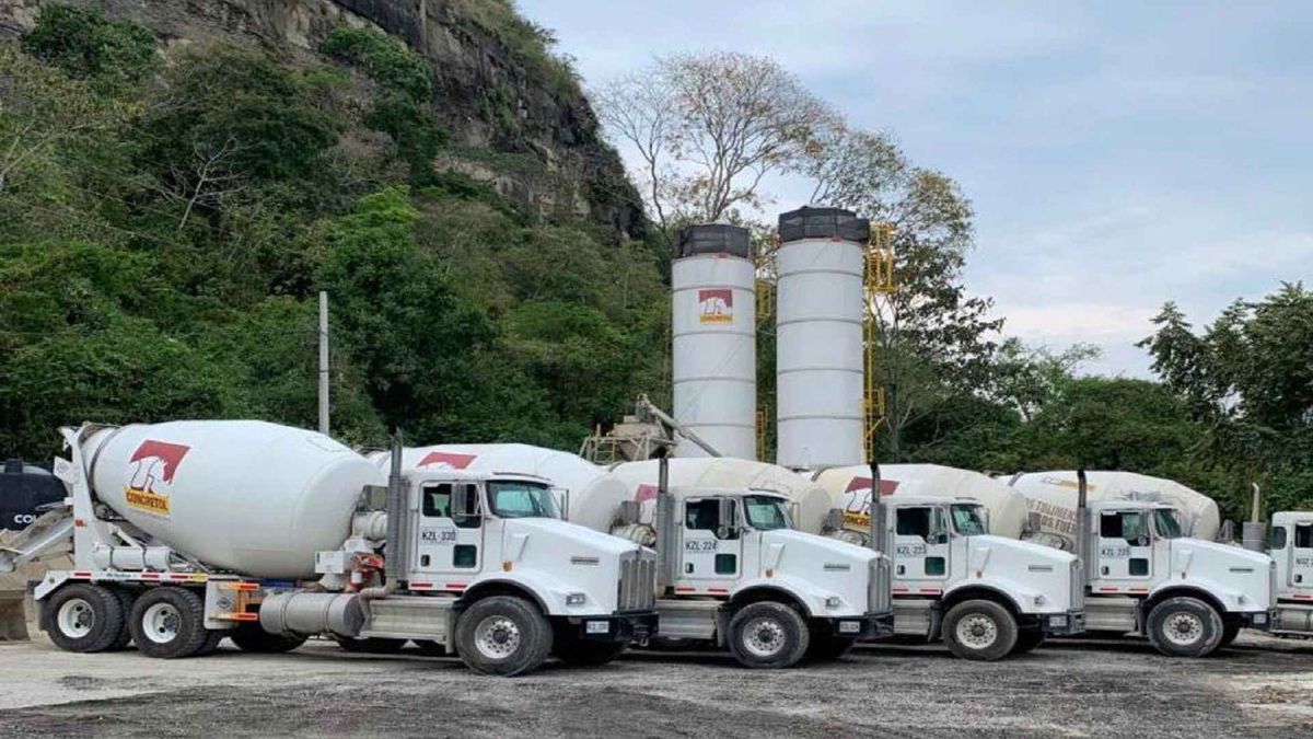 Sujeto armados hurtaron siete camiones tipo mixer en Honda, Tolima