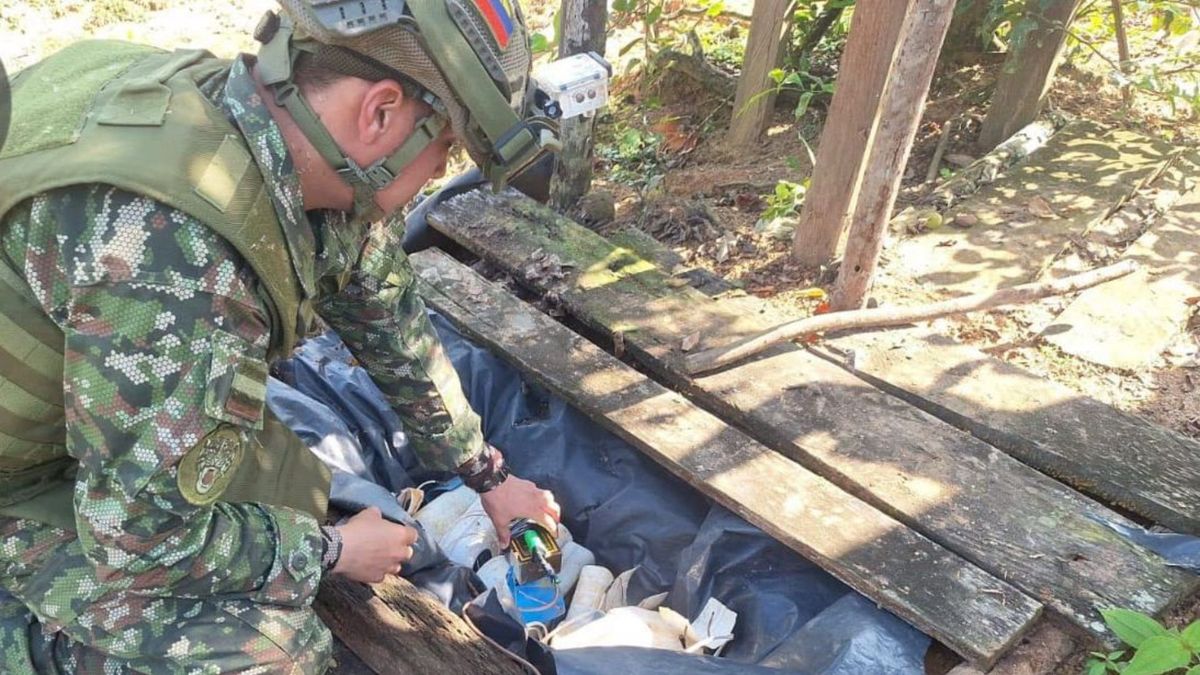Indicó el Ejército que hará las denuncias correspondientes debido a que el uso de estos medios y métodos de guerra constituye una grave violación a los Derechos Humanos y una infracción al Derecho Internacional Humanitario (DIH).