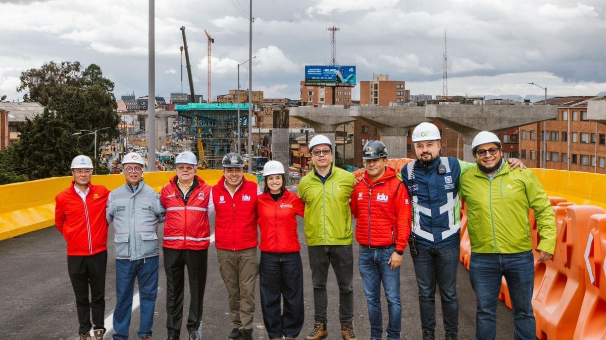 Galán inaugura puente 1° de Mayo que mejora movilidad