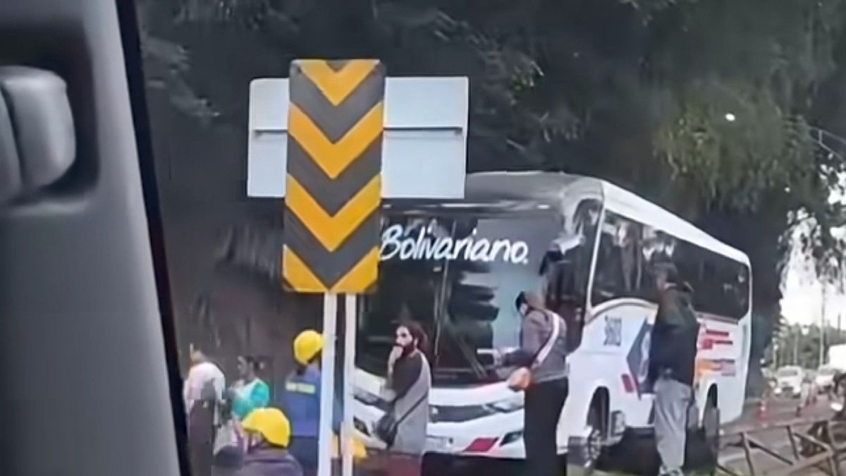 Tragedia en la Variante a Caldas: Dos muertos tras choque con un bus