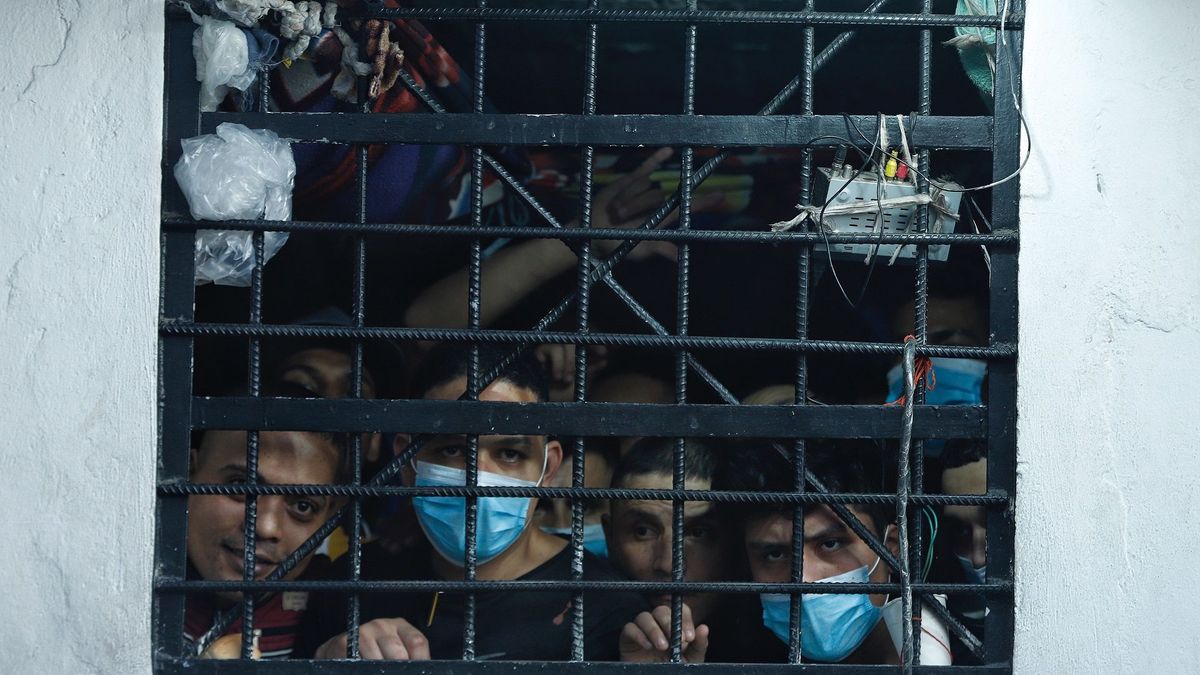 Hacinamiento carcelario