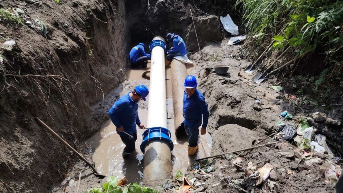 Habitantes de El Espinal, cansados de los cortes de agua