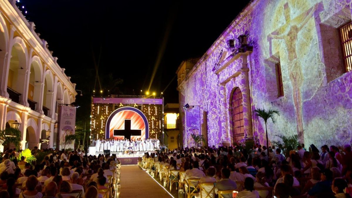 Cartagena inicia el Triduo Pascual con la tradicional peregrinación de los siete templos