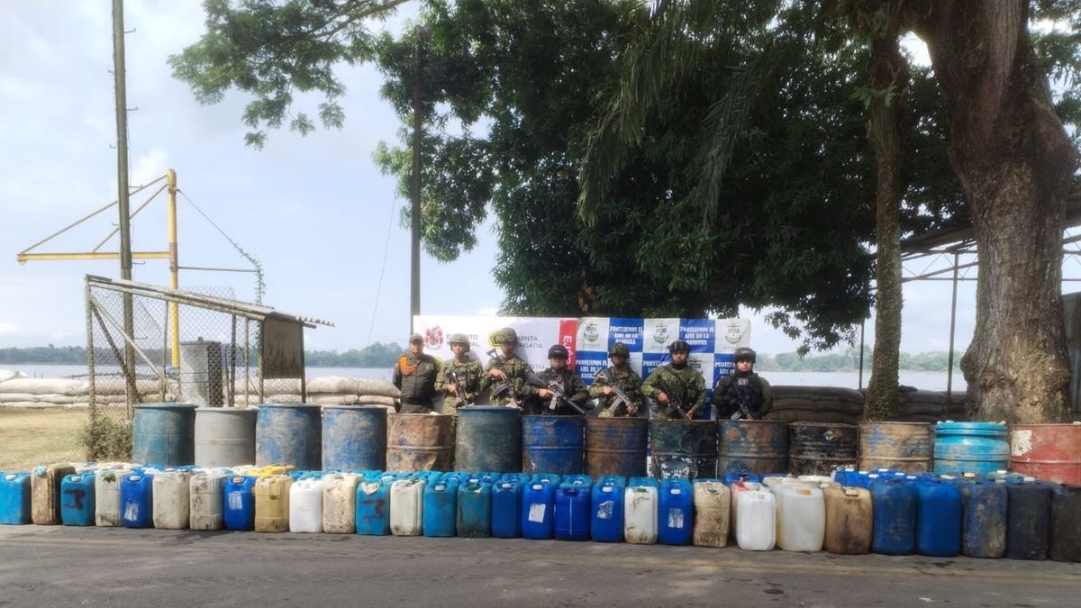 Ejército incauta más de 1.100 galones de diésel en operativo contra hurto de hidrocarburos en Barrancabermeja