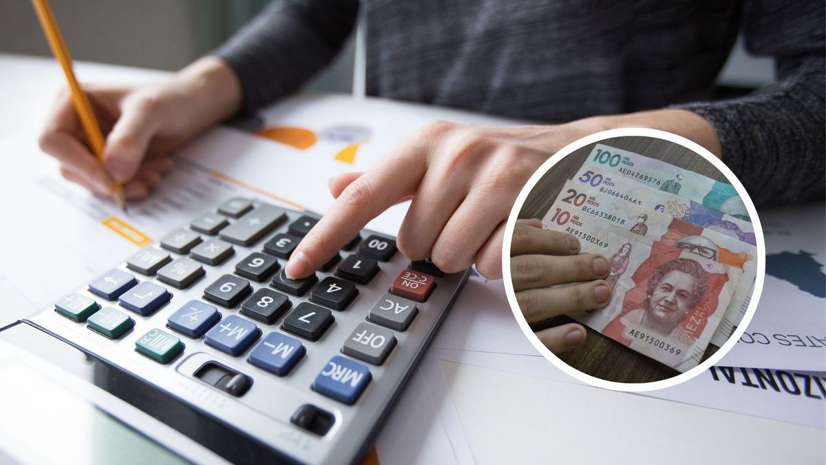 Ciudadano haciendo cuentas para pagar impuestos