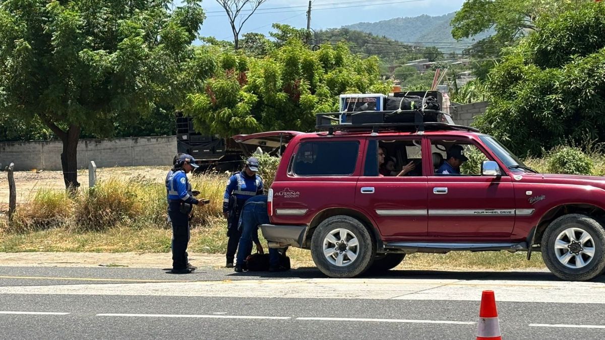 Carros inmovilizados en Santa Marta