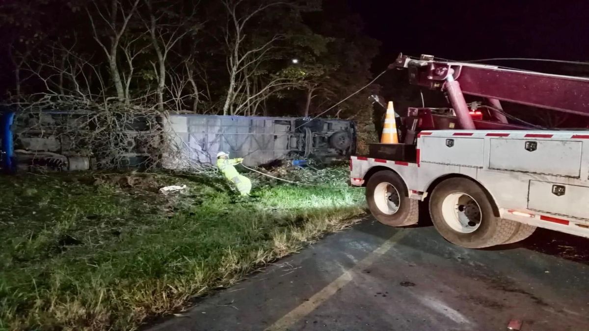 Volcamiento de bus intermunicipal | Accidente de tránsito | Vía Ibagué - Bogotá | Abril 2026