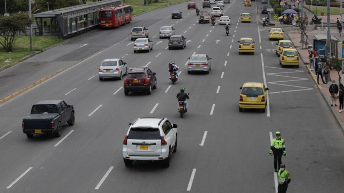 Pico y placa en Bogotá - 13 de abril 2026