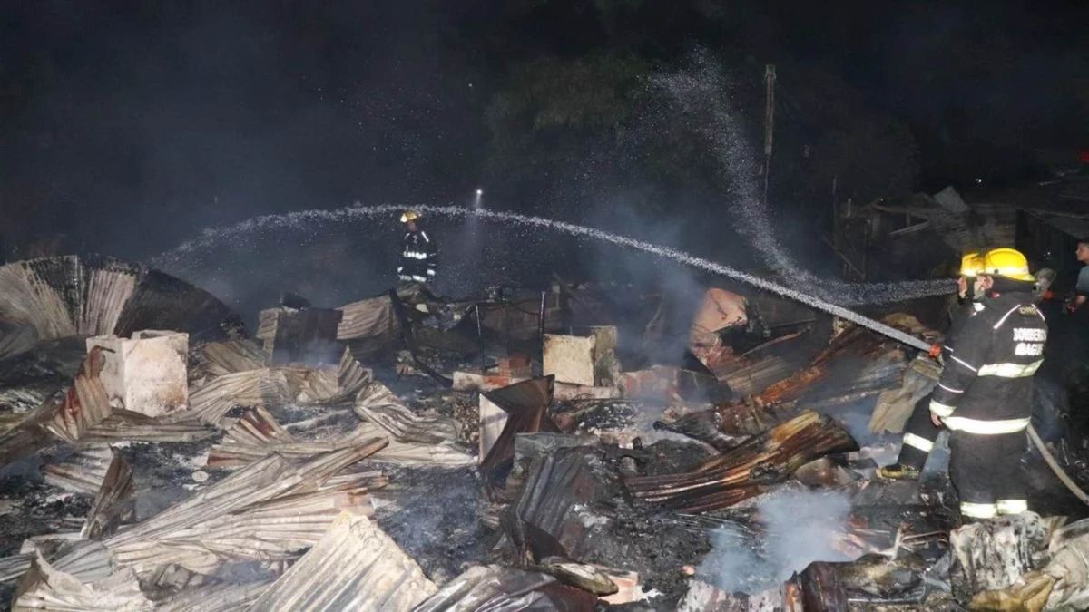 Incendio en el barrio Álamos, en Ibagué