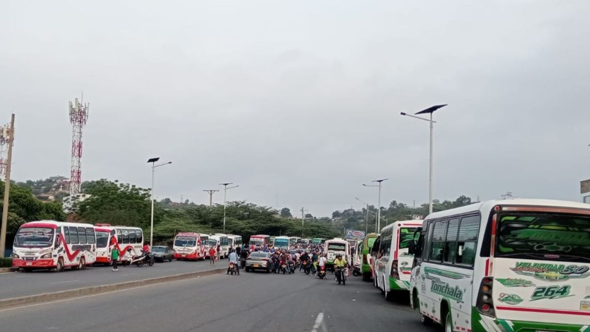 Bloqueo de busetas en Cúcuta
