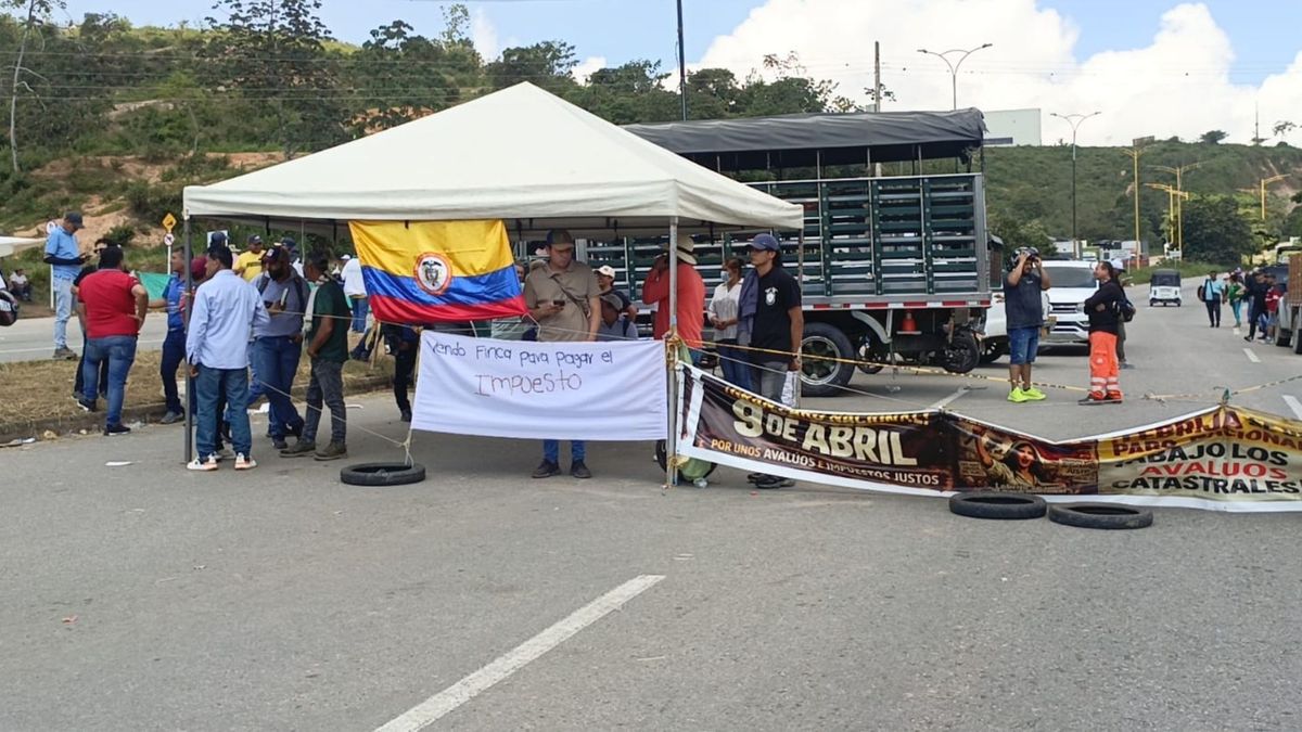 Pérdidas millonarias dejaron los bloqueos en Santander por cuenta del paro campesino