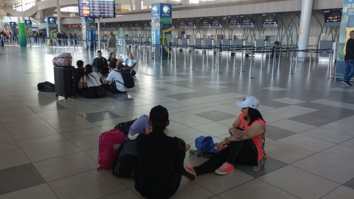 Por mal tiempo se retrasan vuelos en el Matecaña de Pereira