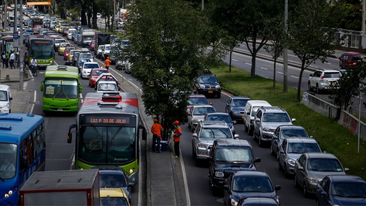 Pico y placa en Bogotá - 22 de abril 2026