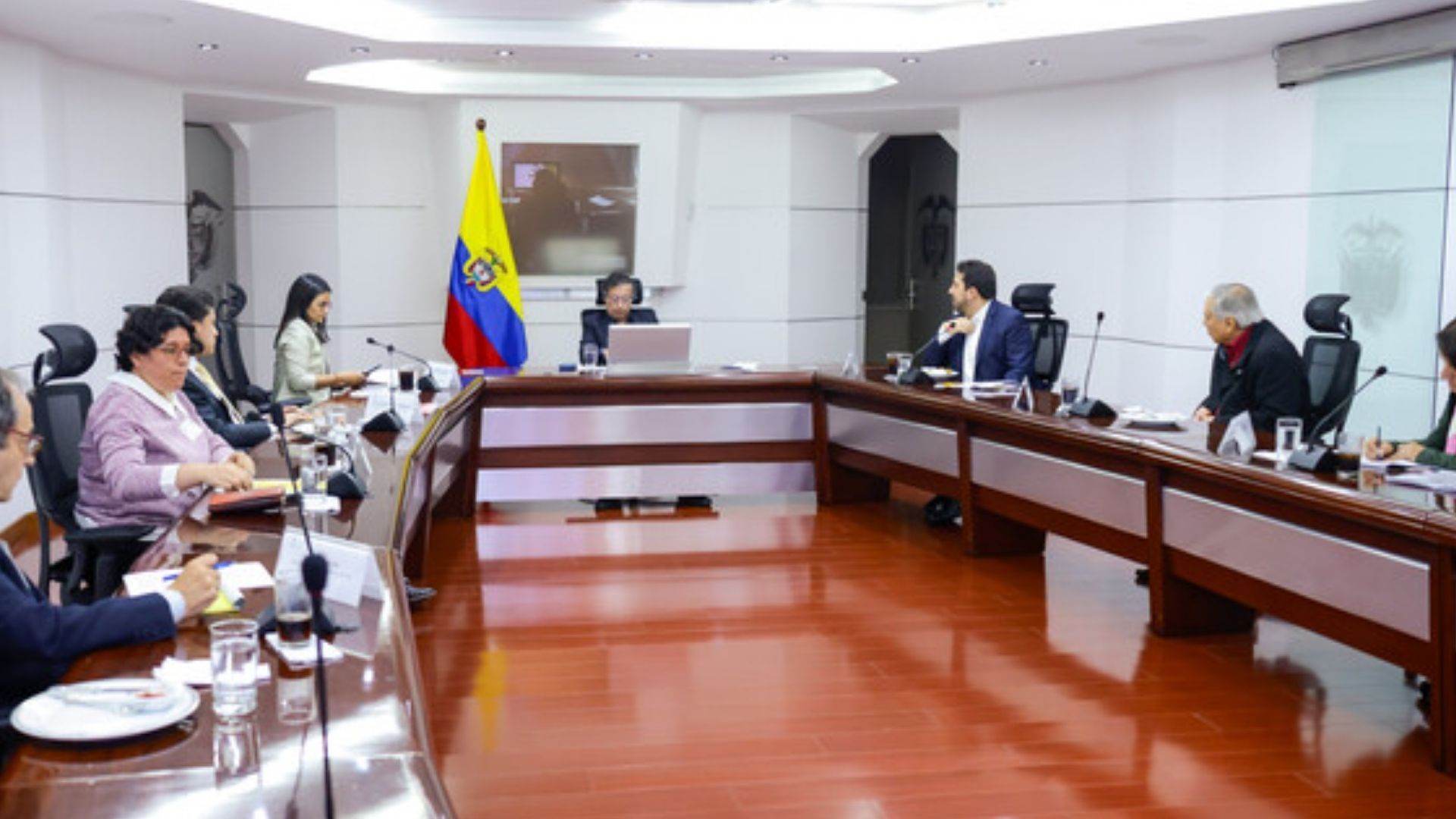 Reunión del presidente Gustavo Petro con la junta del Banco de la Republica