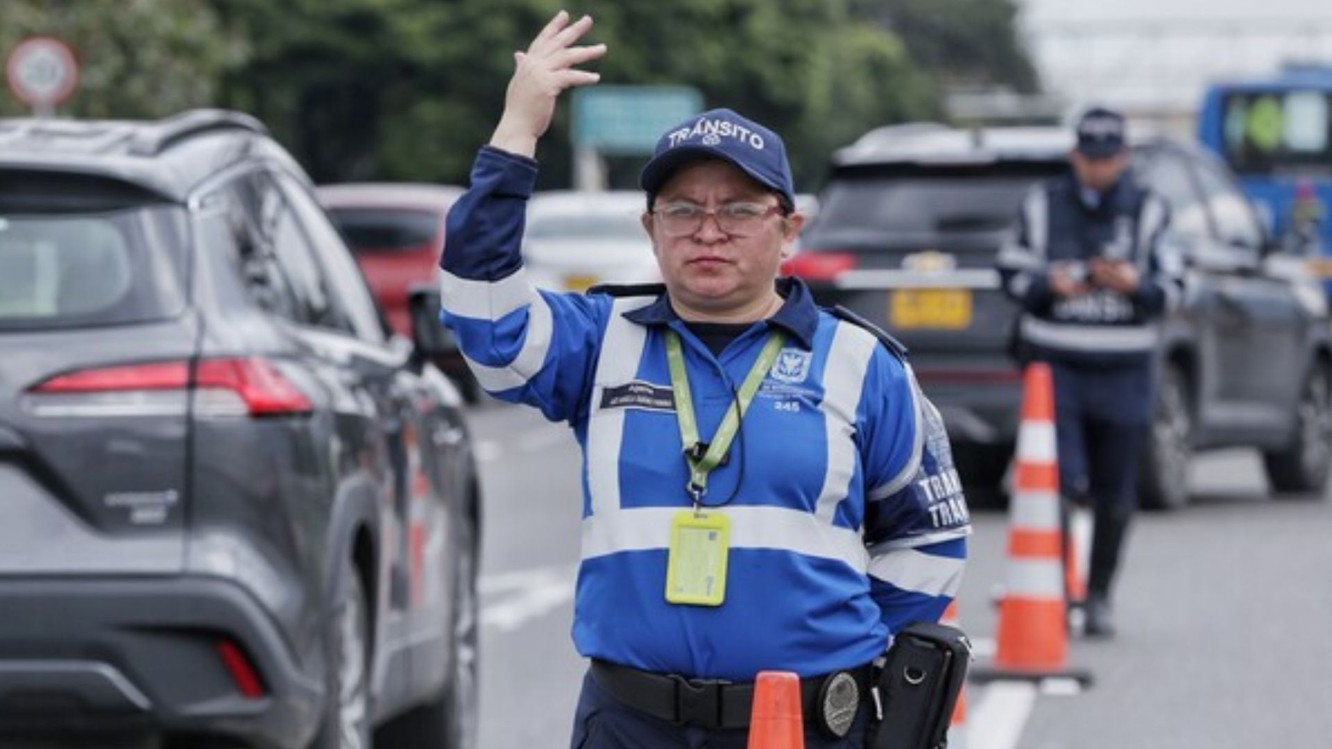 $18 millones al día se le escapan a Movilidad en Cafam Floresta