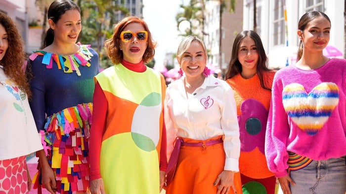 Ágatha Ruiz de la Prada y Johana Aranda, en la pasarela de colores de Ibagué