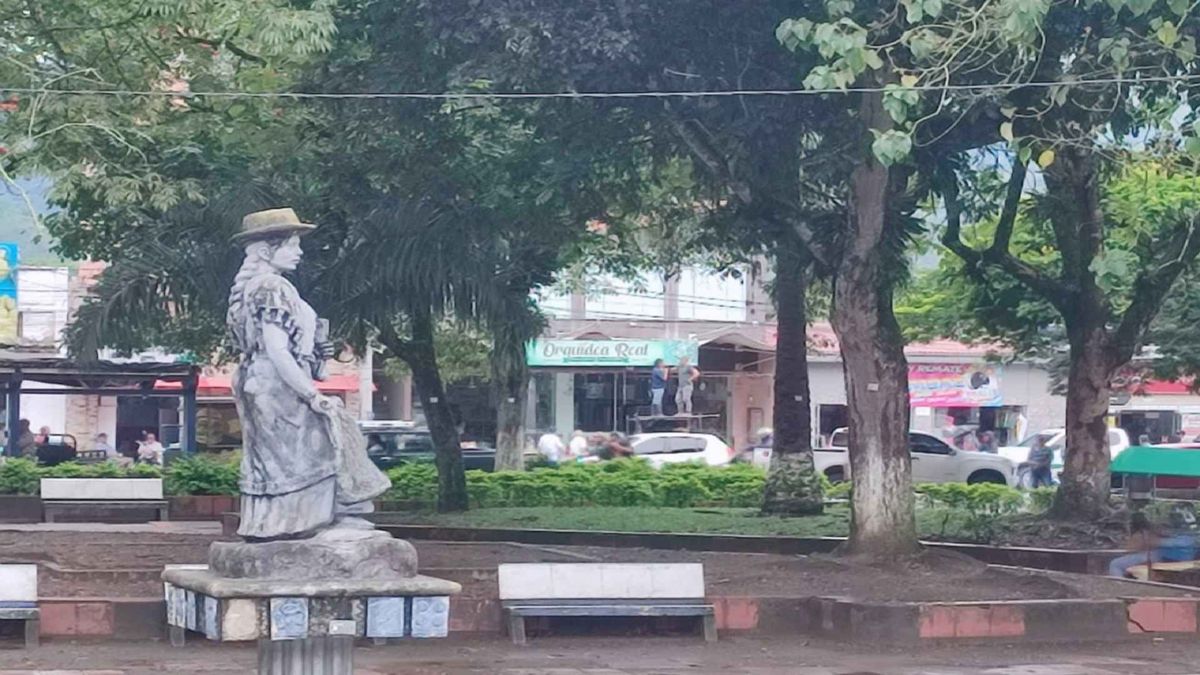 Parque del municipio de Guadalupe, Huila.