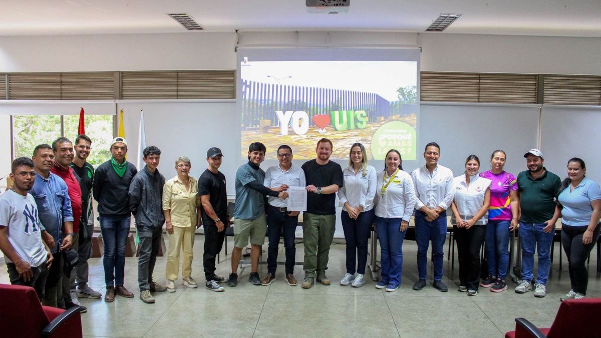 Se levantan bloqueos en Barbosa tras acuerdo por obras en la vía a la institución educativa UIS.