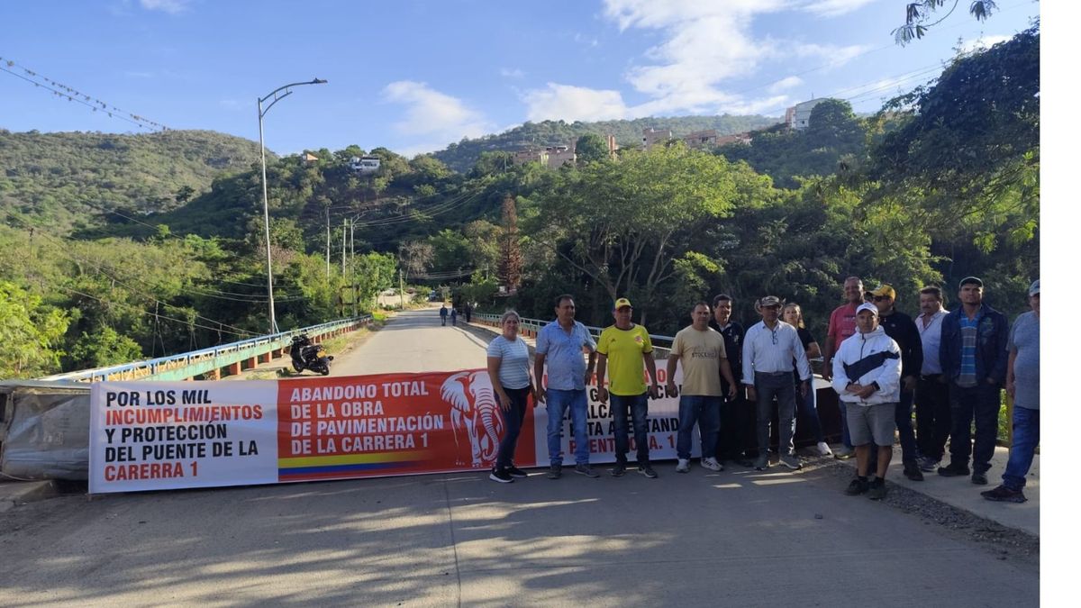 BLOQUEO CARRERA PRIMERA