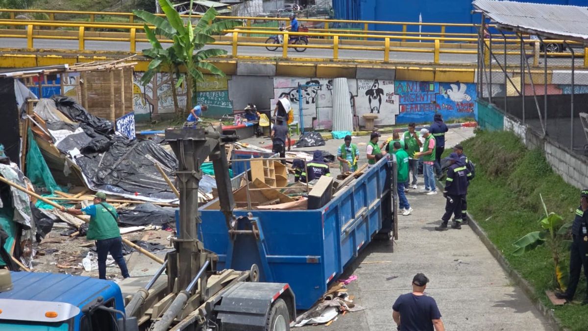 Los comerciantes, ahora formales, esperan que la ciudadanía acuda al sitio donde están ahora para continuar con sus ventas