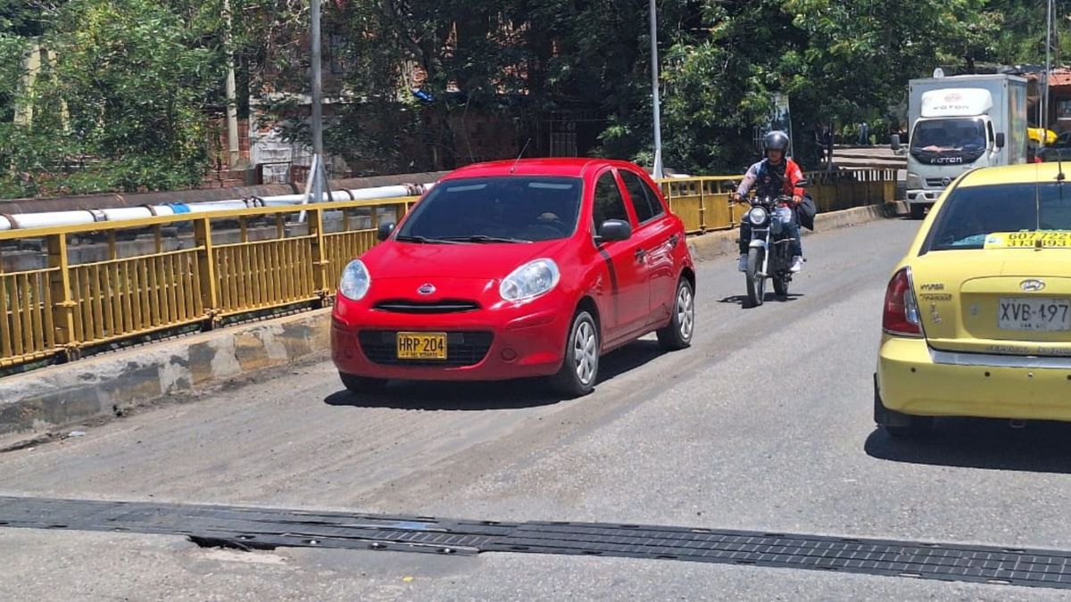 PUENTE ROJAS PINILLA
