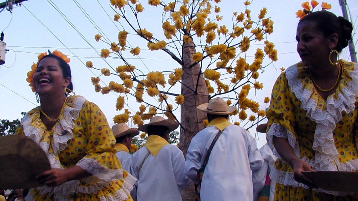 Desfile de piloneras en Valledupar