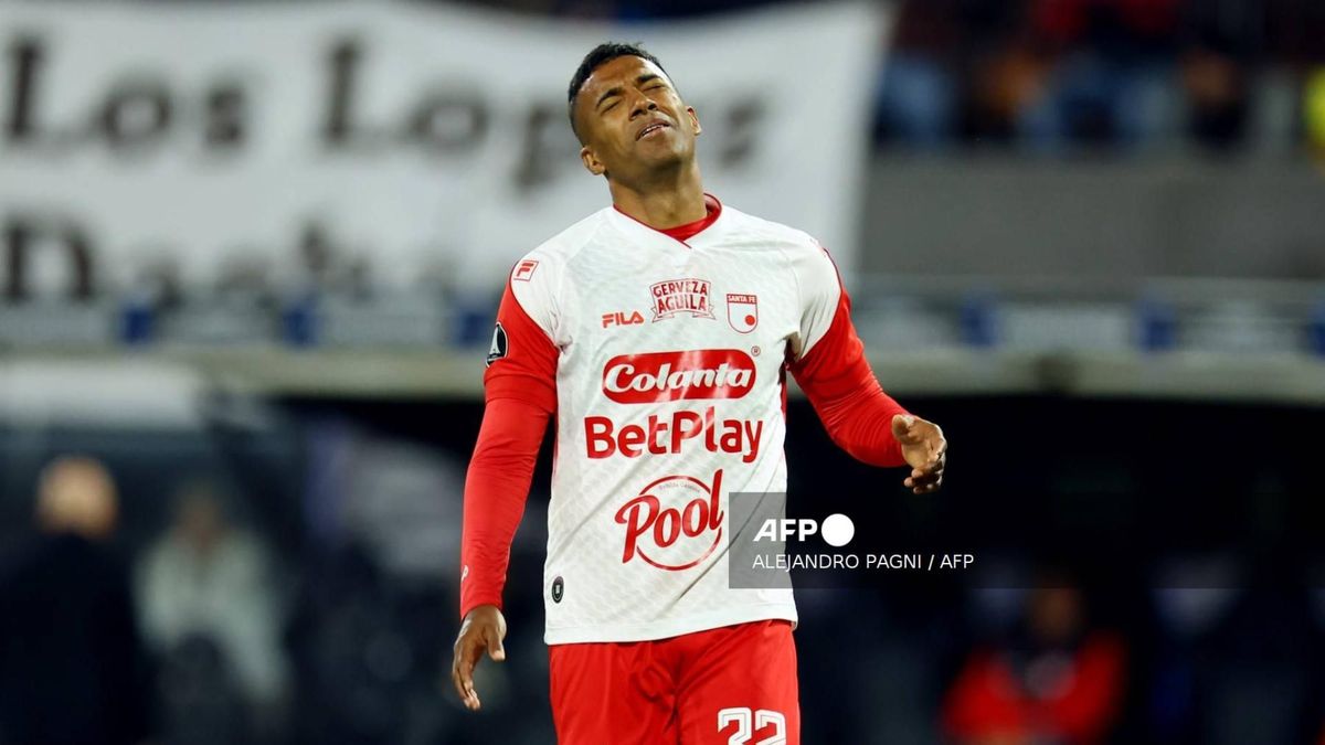 Christian Mafla, jugador de Santa Fe, en la derrota de este 29 de abril de 2026