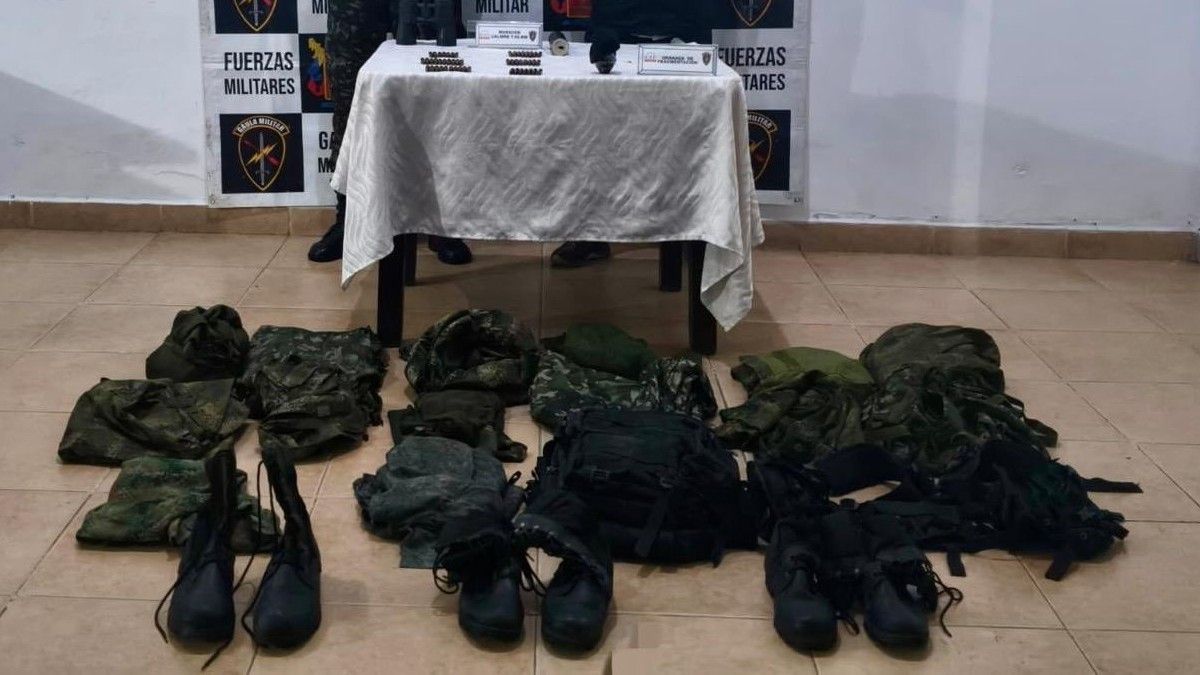 Hallan caleta del Clan del Golfo en La Unión: incautan granada, munición y material táctico en zona rural