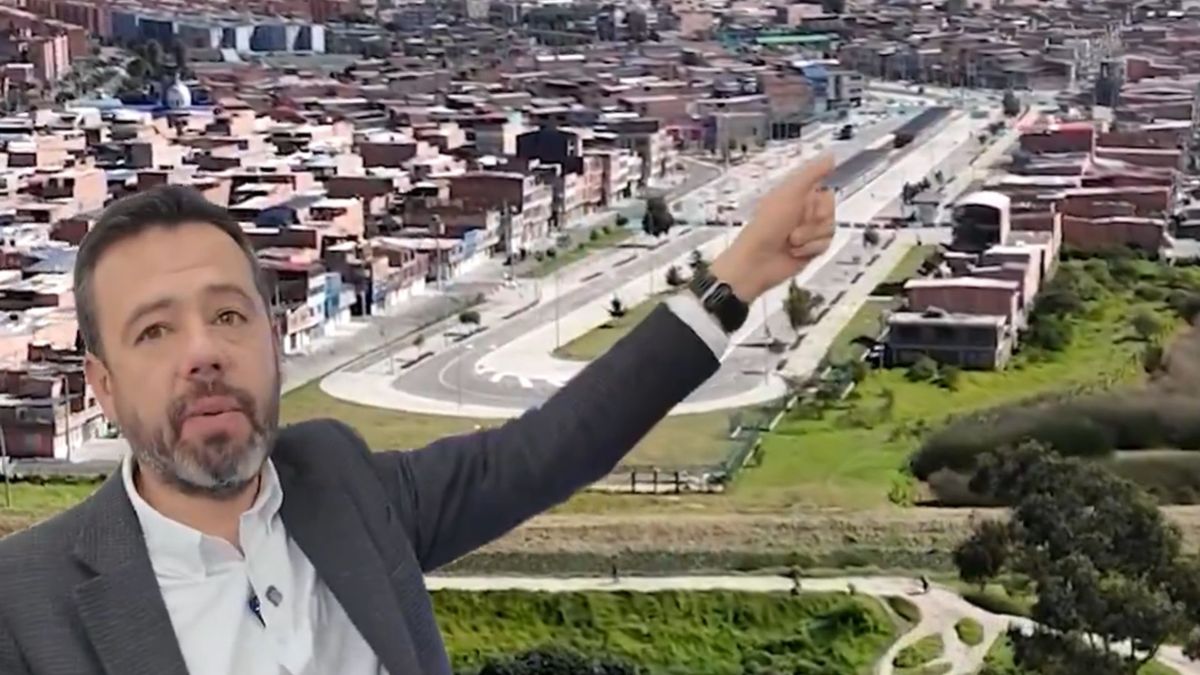 Carlos Fernando Galán mostrando el proyecto del puente de Tibanica