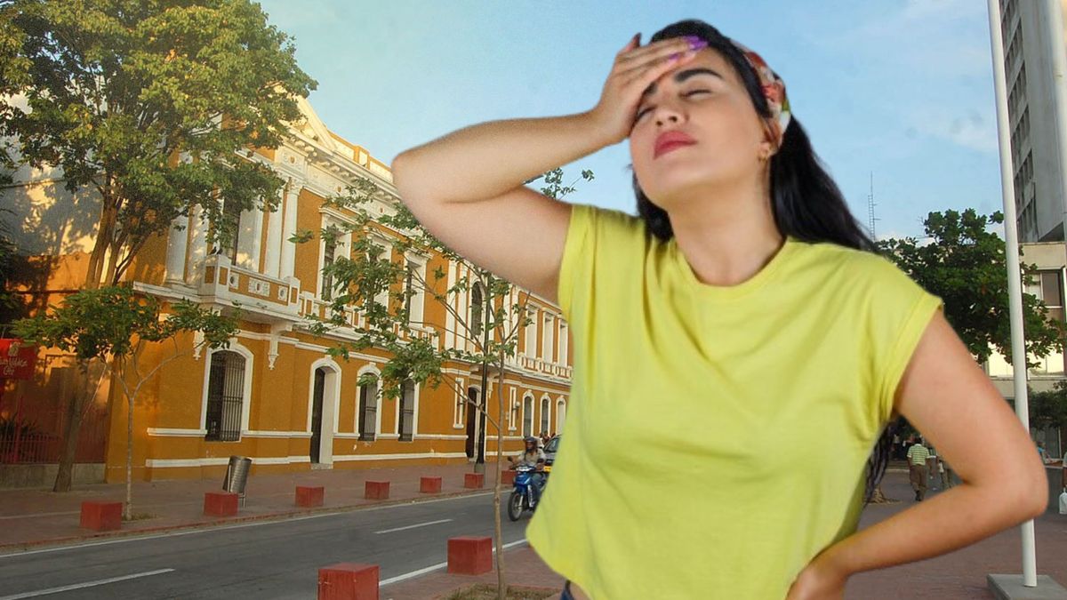 Centro histórico de Santa Marta - mujer con calor