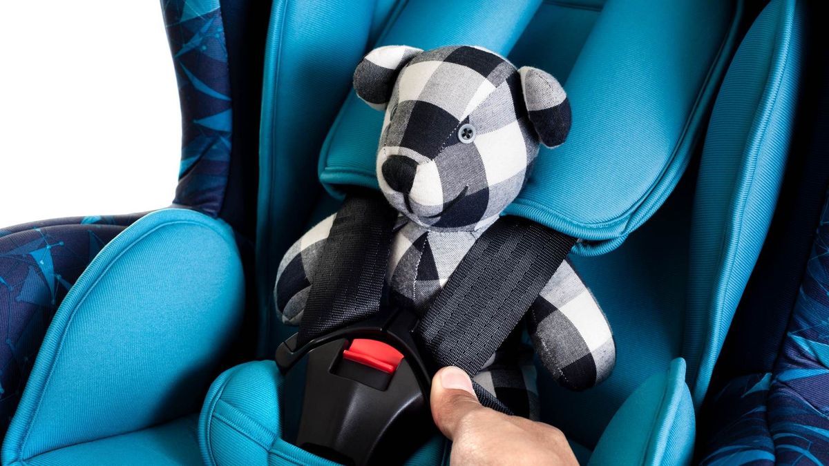 Sillas seguras para niños en carros
