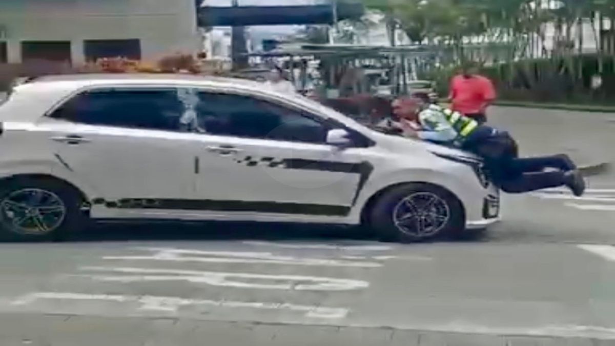 Guarda de tránsito en Armenia fue arrollado por conductor de vehículo particular