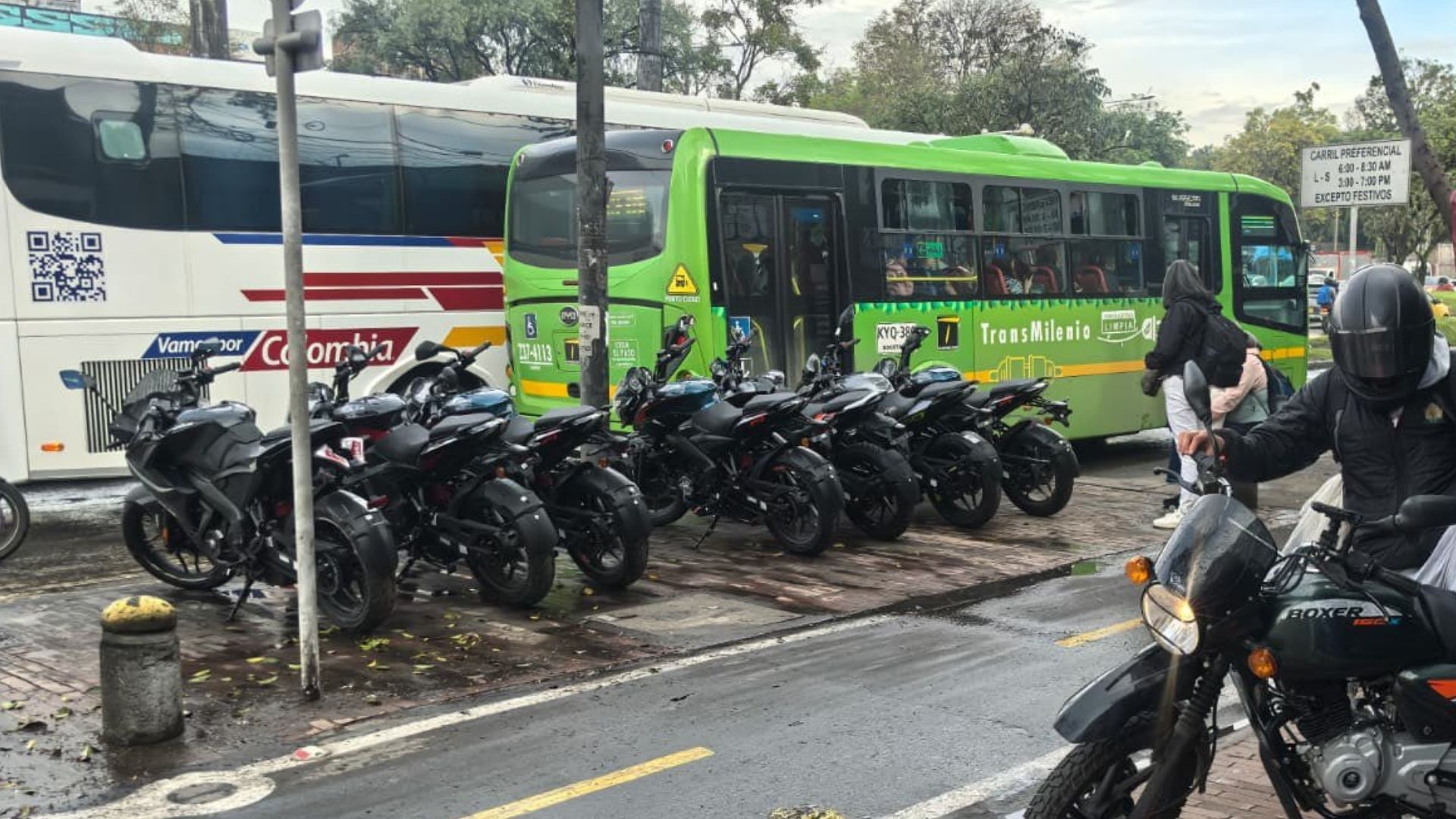 Comunidad ayudaría a multar comercios por invadir andenes en la avenida Boyacá