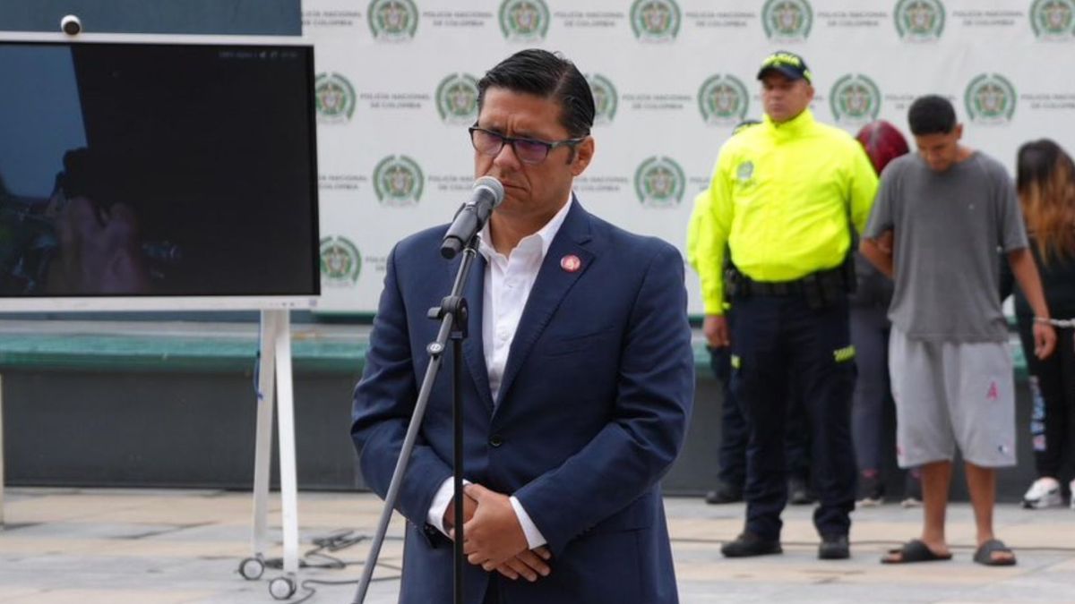 César Restrepo, secretario de Seguridad, en rueda de prensa