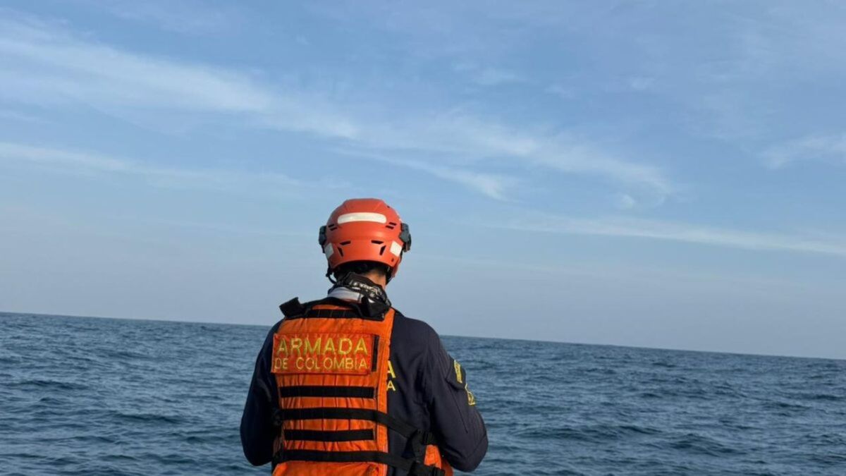 Armada Nacional intensifica la búsqueda de dos personas en aguas de La Guajira