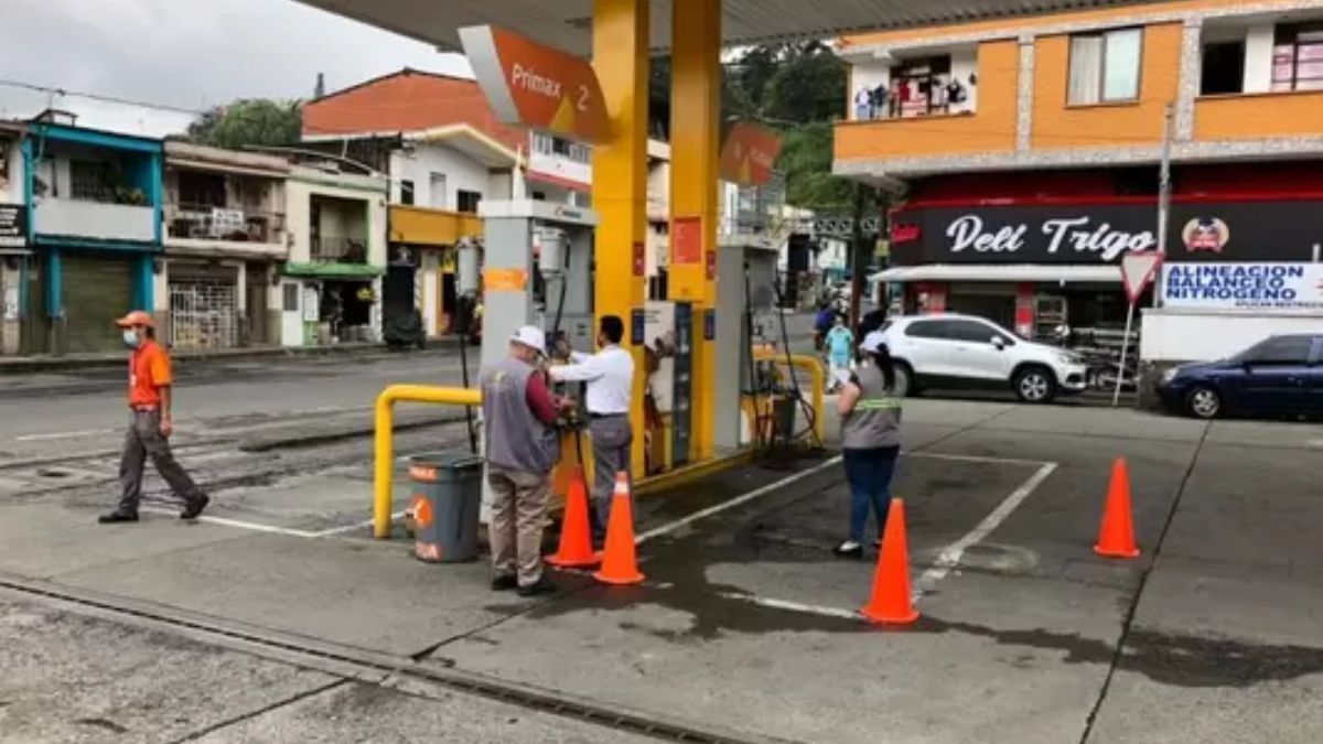 Estaciones de gasolina por inseguridad no están suministrando el servicio a motociclistas en Pereira