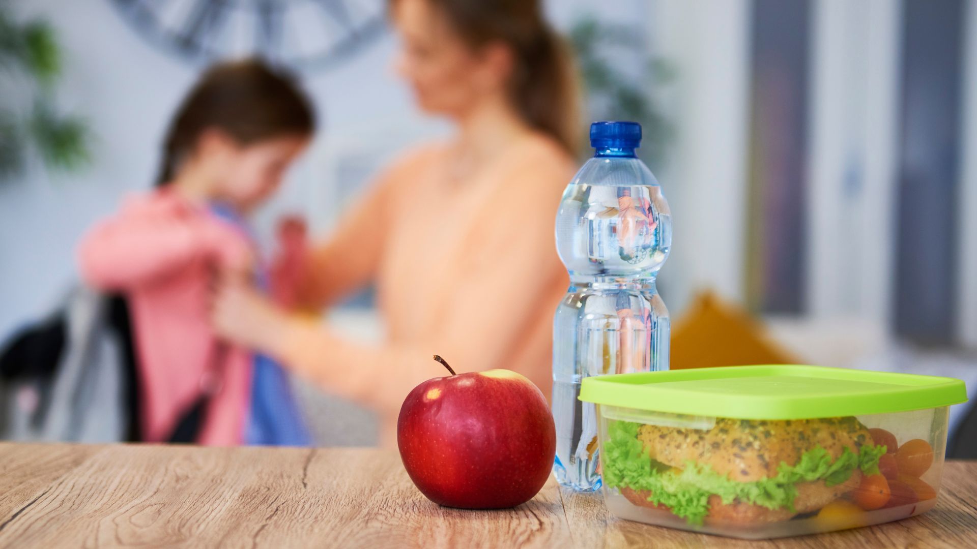 ¿Qué alimentos no deberían ir en la lonchera escolar?