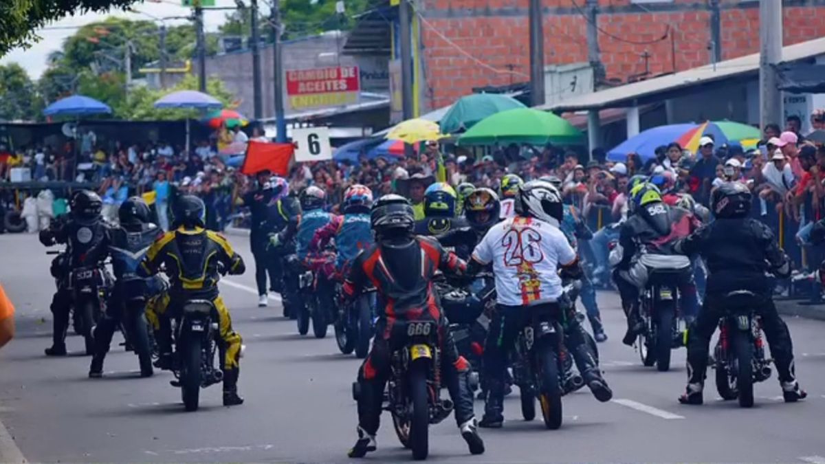 Válidas de motociclismo en Sabana de Torres