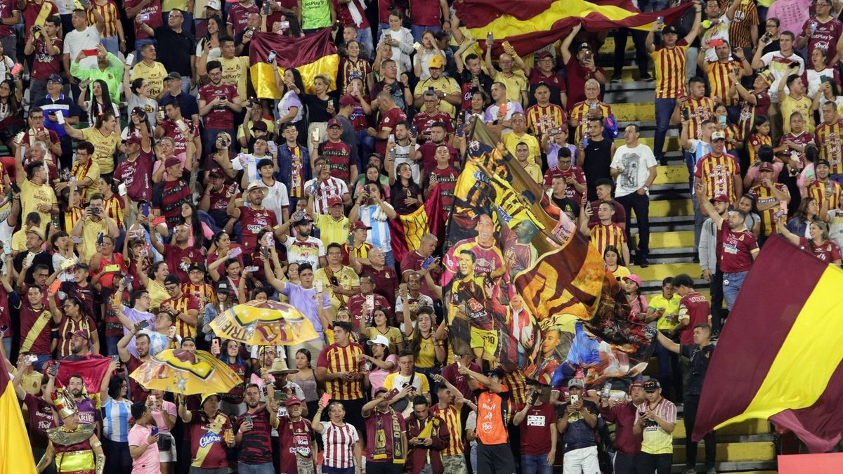 Hinchada del Deportes Tolima