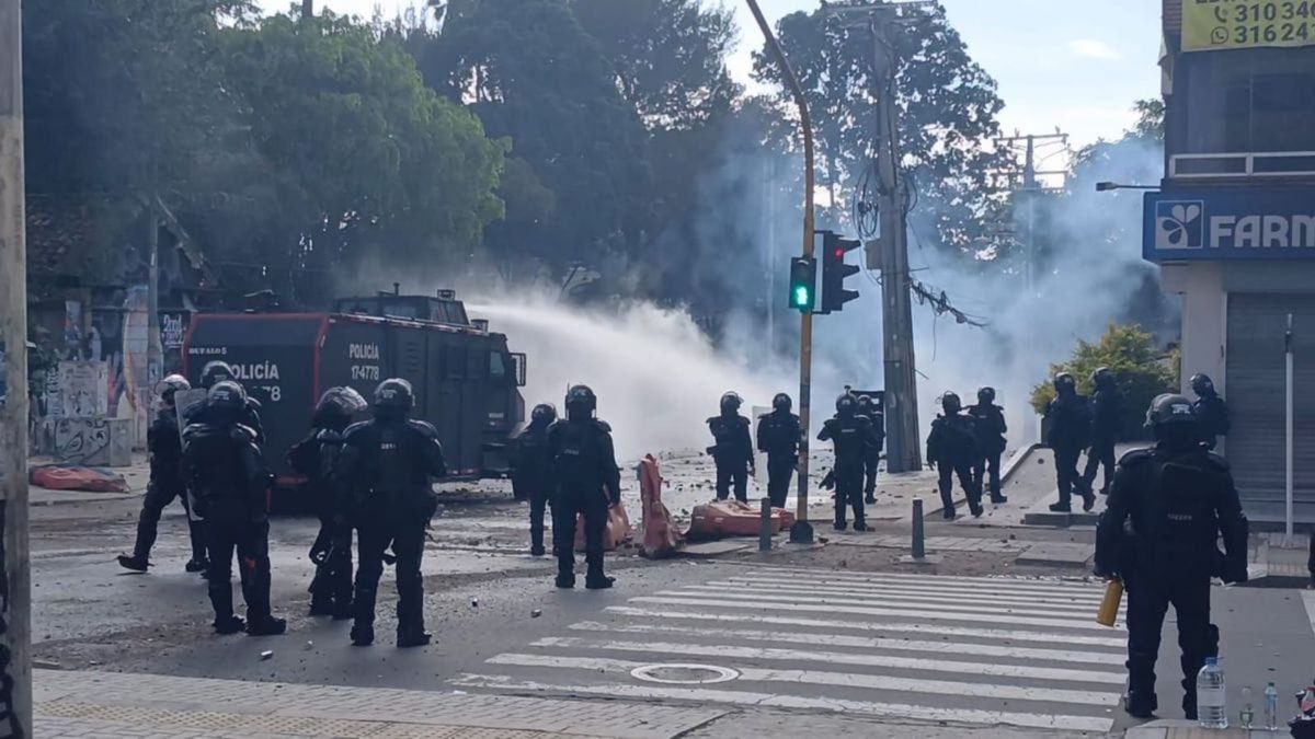 Universidad Pedagógica suspendió clases por encapuchados