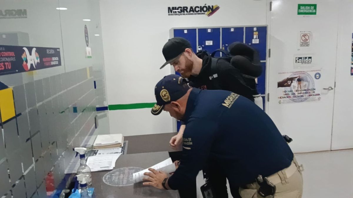 Inadmisión de turista estadounidense que pretendía llegar a Medellín