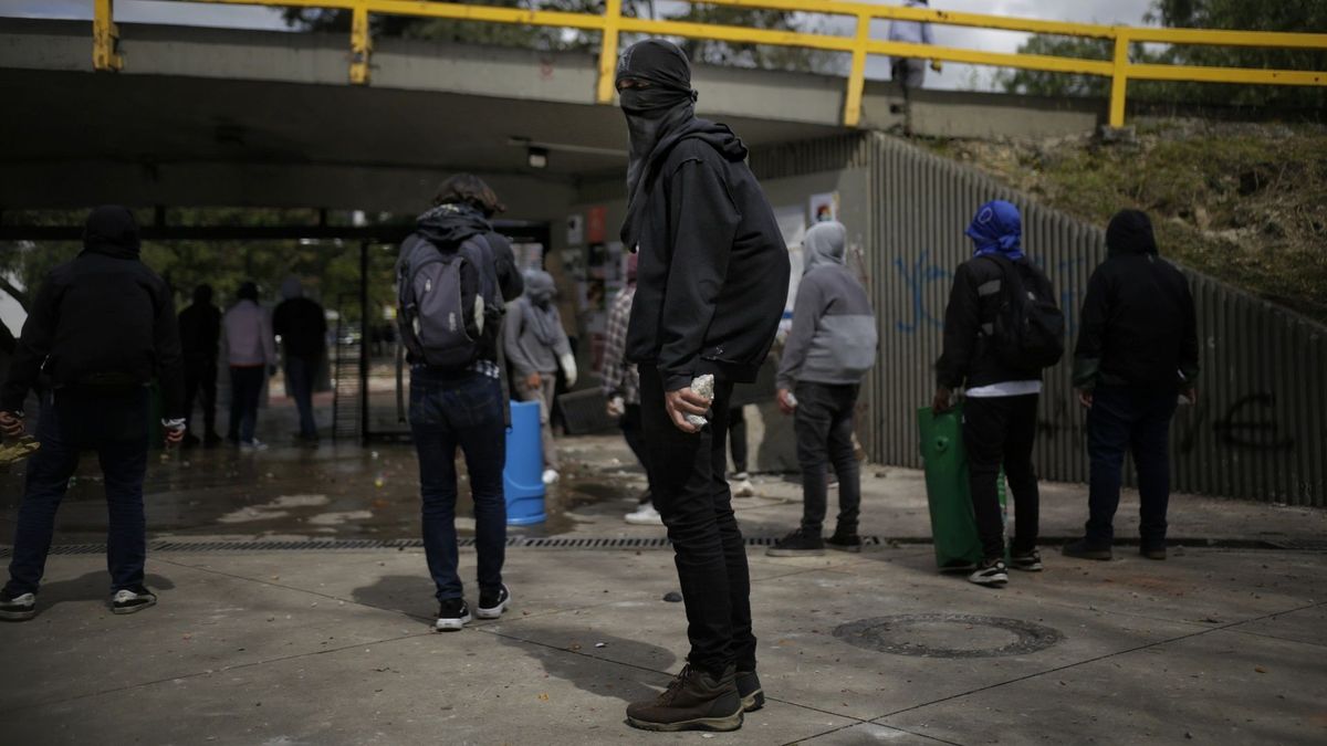 Encapuchados en la Universidad Nacional